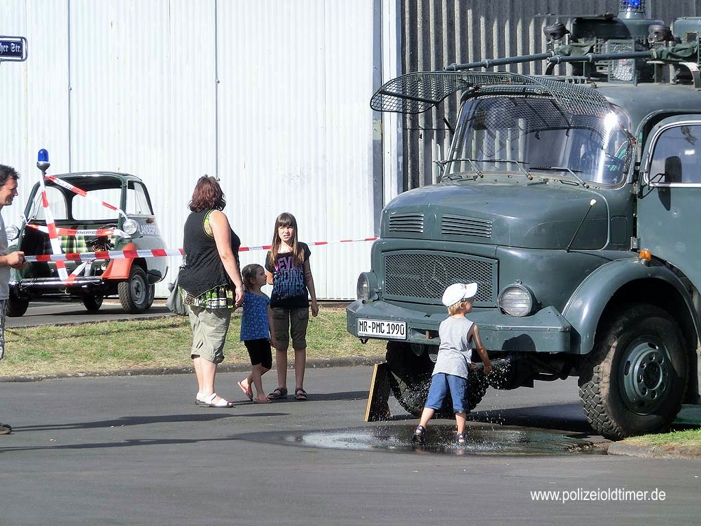 Sommerfest-Polizeioldtimer-Museum_2012 (8).jpg